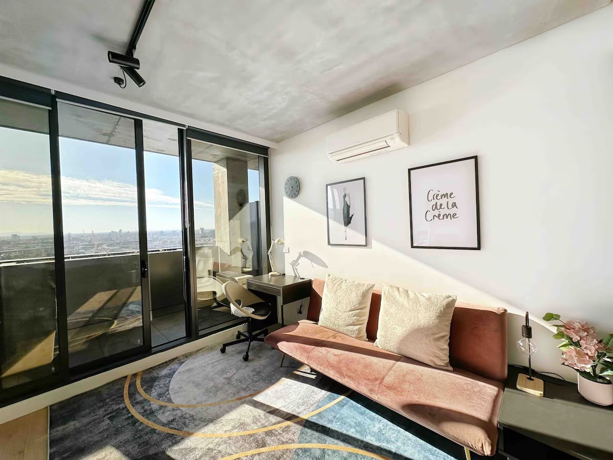 AmazeView 1B w FreePark perf 4 LongStay @DocklandS in Docklands