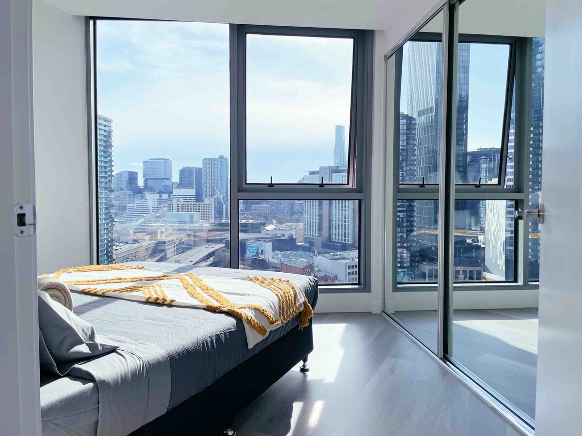 Great view 1-bedroom Close to Crown & Everything — photo 3 of 23