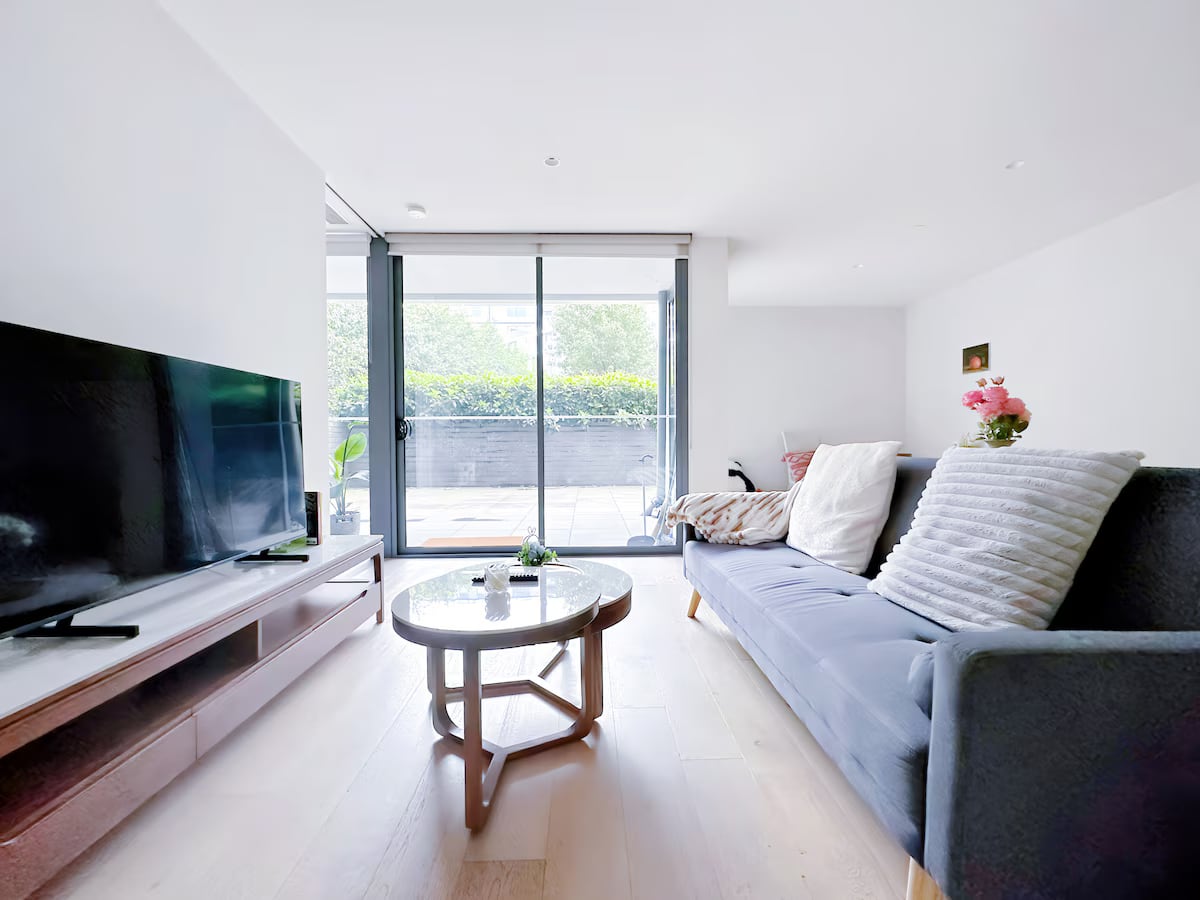 Huge 2B2B+Free Park@Toorak Station perf 4 LongStay in Armadale