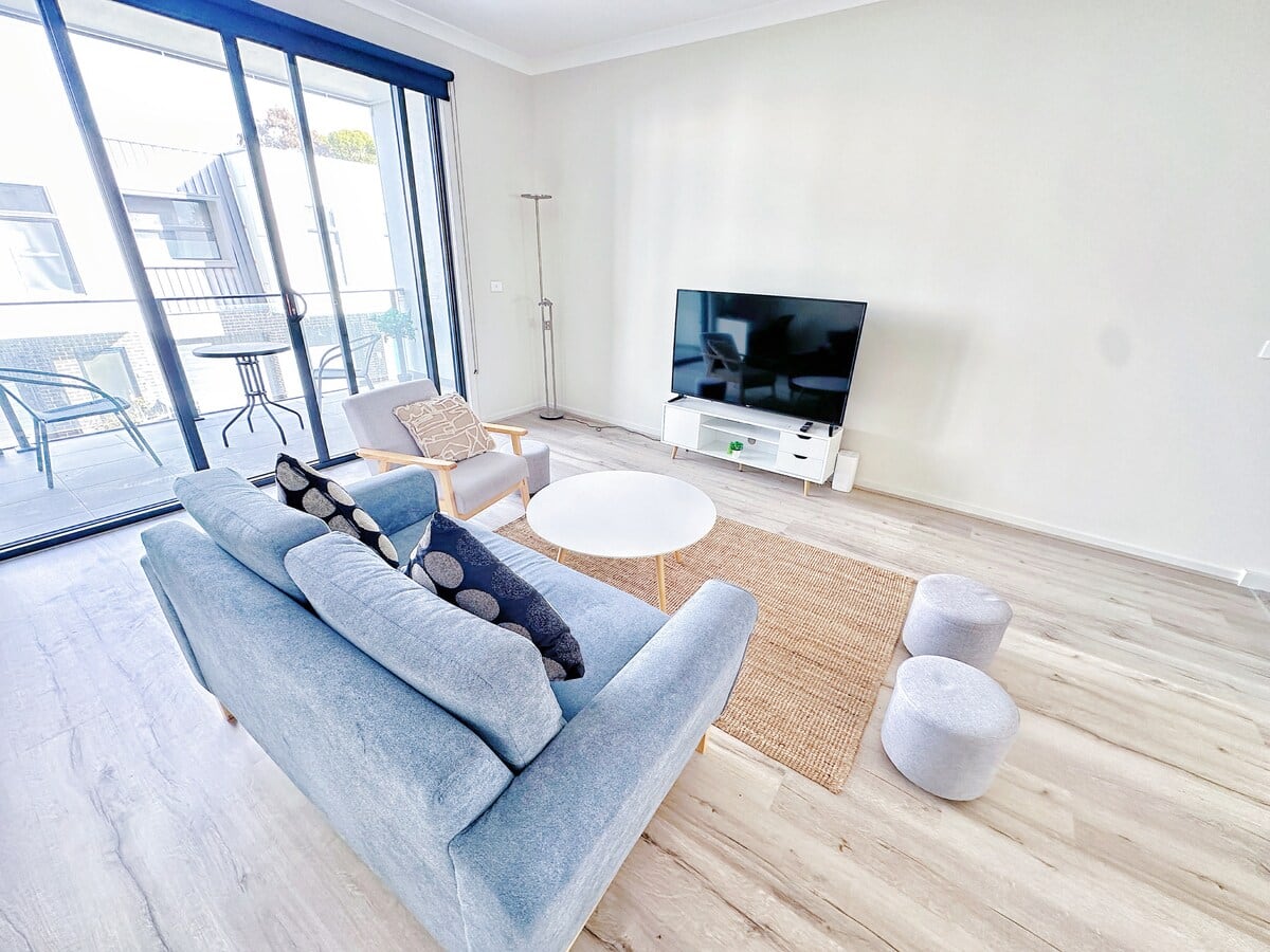 2B Townhouse Close Airport&highway perf4 Long-stay — photo 2 of 38