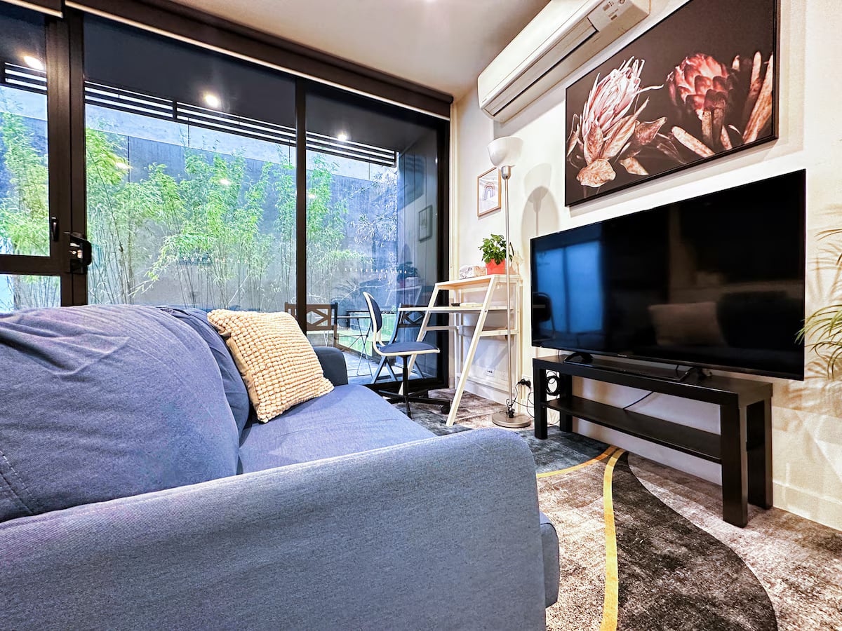 Cozy1B Near TrainStation w CarPark Perf 4 LongStay — photo 5 of 37