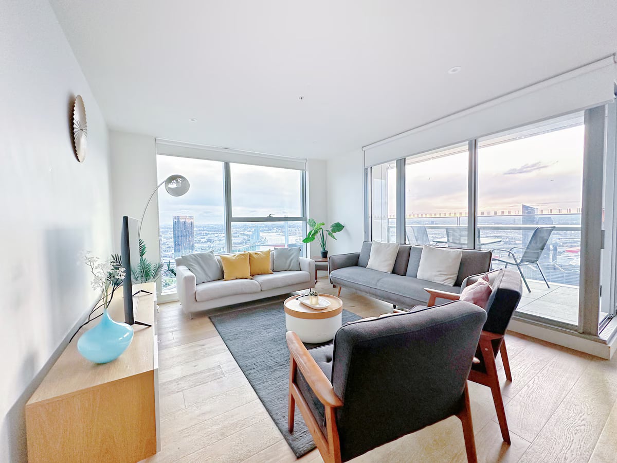 AmazeView High Lv 3B2B w FreePark perf 4 LongStay in Docklands