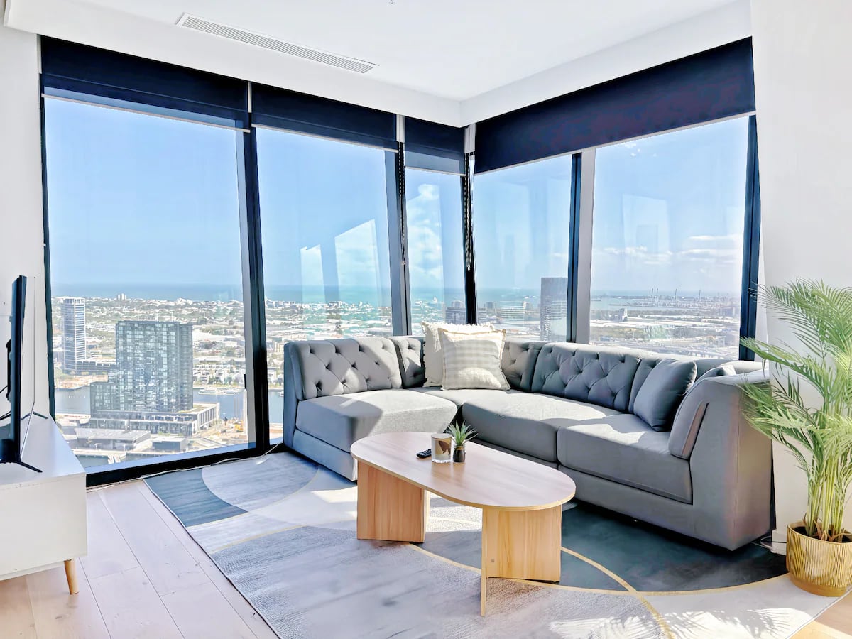 AmazeView High Level Conv3B3BwCarPark@FreeTramZone in Docklands