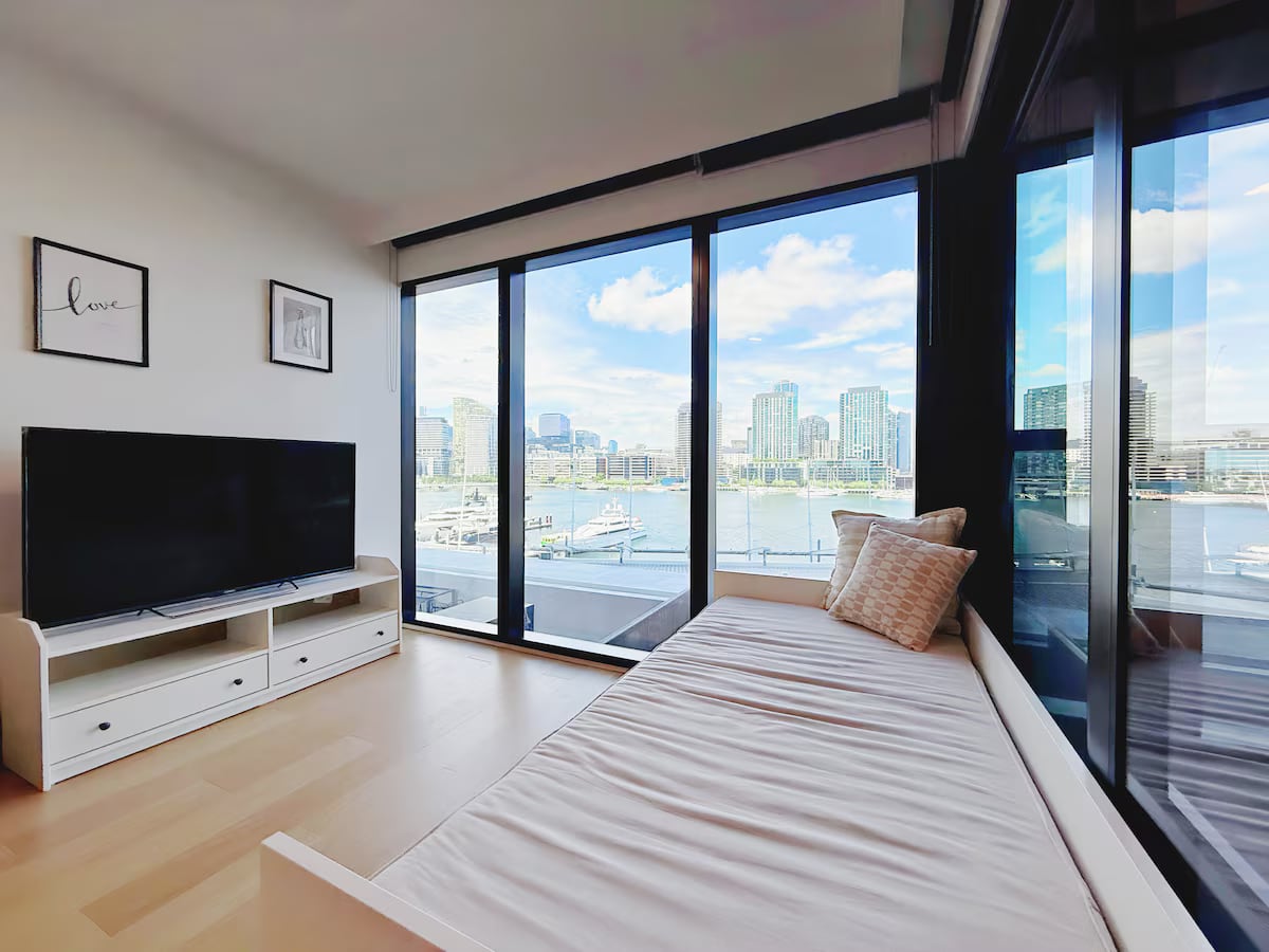 WaterFront1B1B+FreePark@FreeTramZone Perf4LongStay in Docklands
