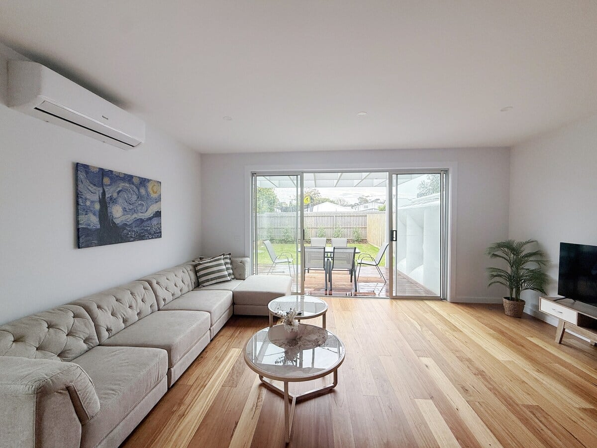 4B Townhouse Close Beach&Shop perf4 Holiday — photo 2 of 64