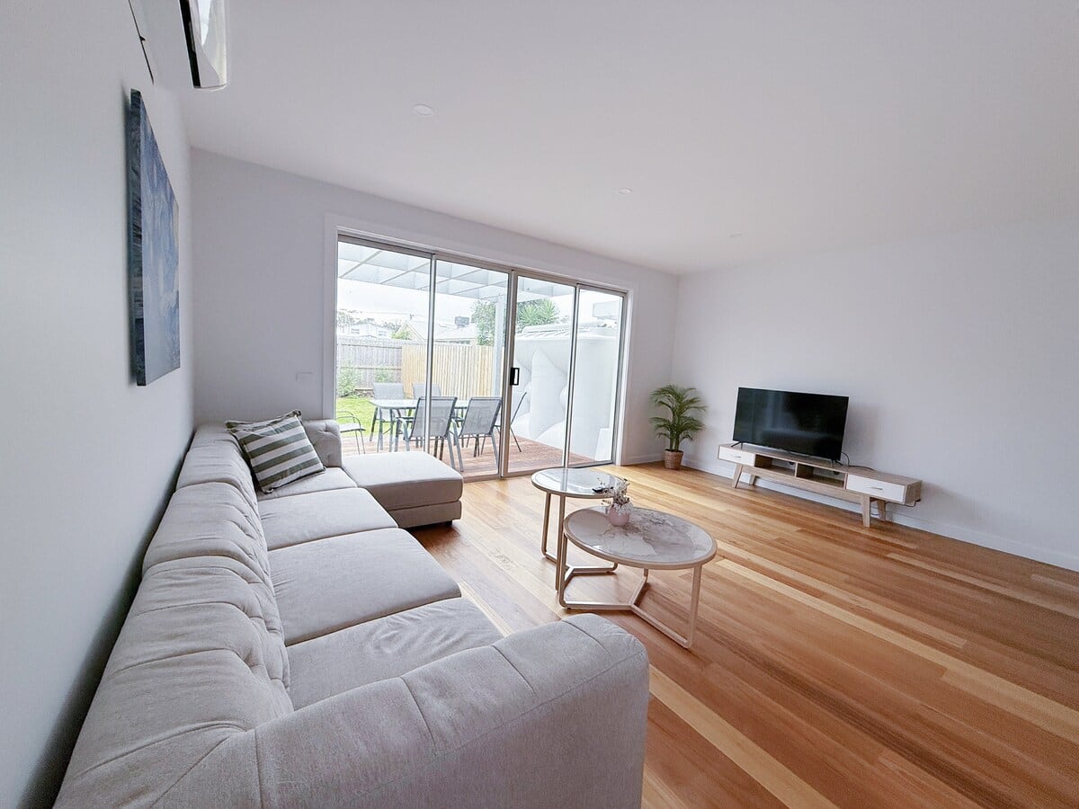 4B Townhouse Close Beach&Shop perf4 Holiday — photo 3 of 64