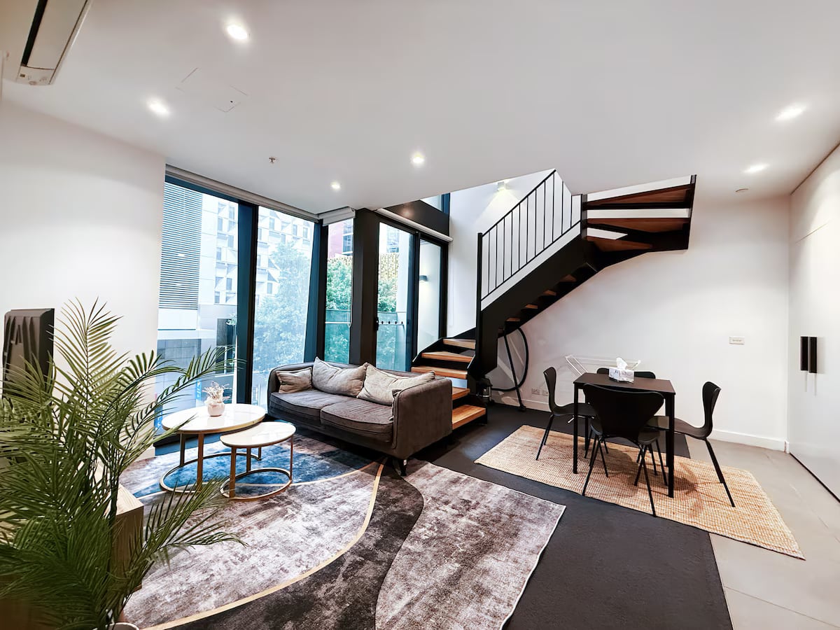 Cozy 2B1B 2 Levels Loft Style with Free Car Park in Docklands