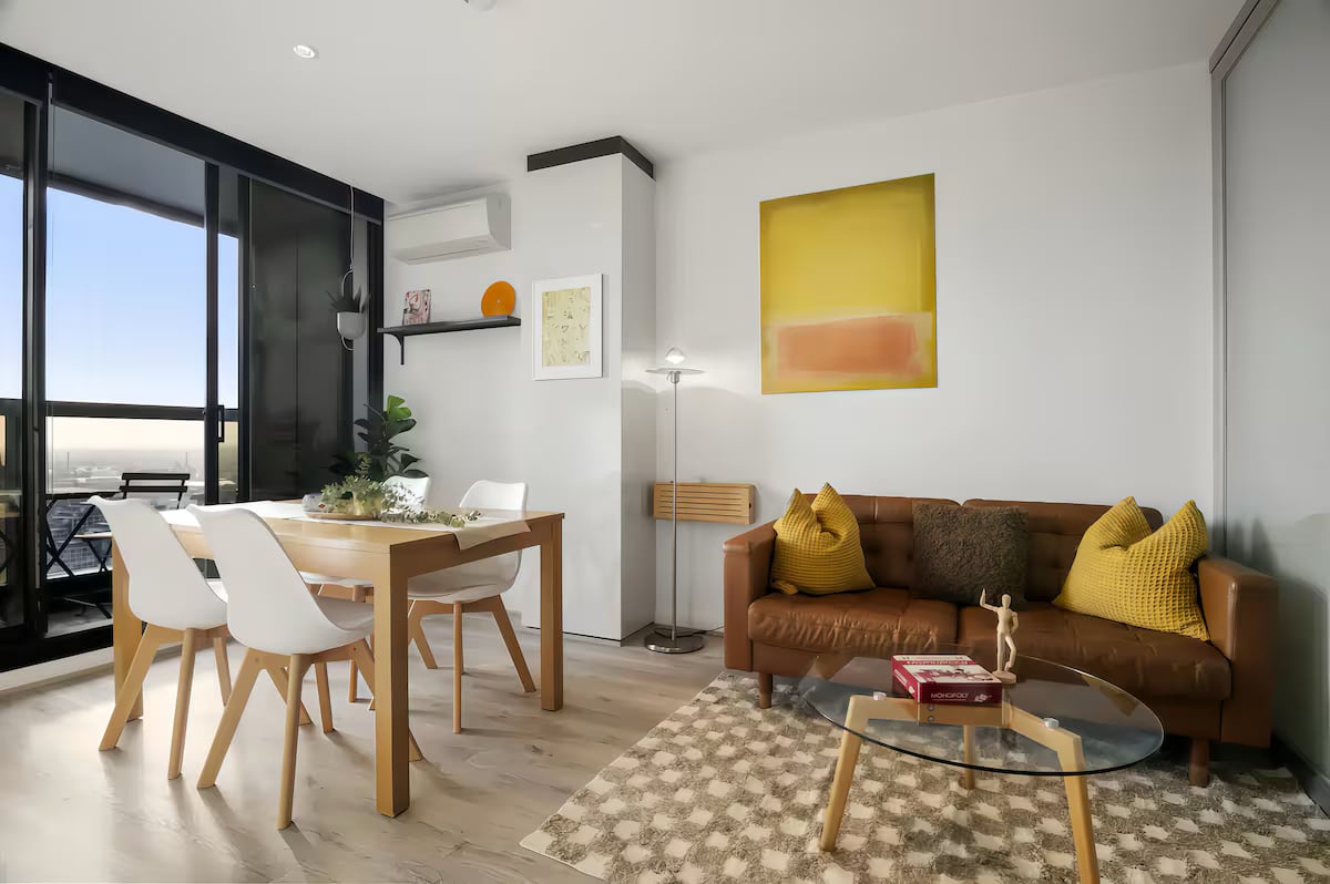 Harbor View High Level Cozy 2B1B@Southern Cross in Melbourne